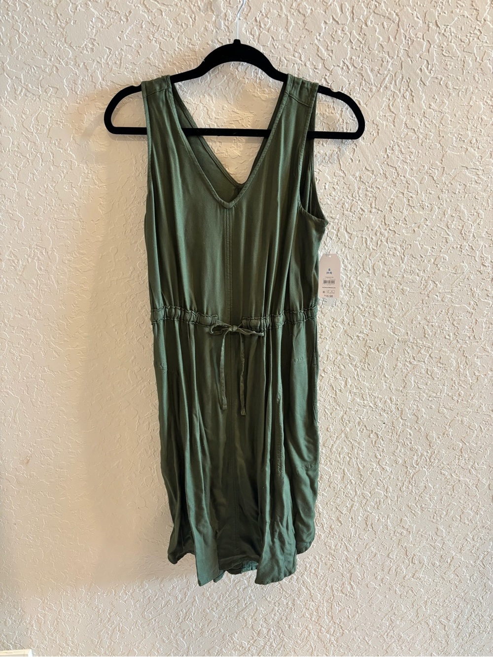 Time and Tru Olive Green Sleeveless V-Neck Drawstring Waist Dress